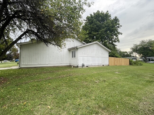 2104 N 14th St in Toledo, OH - Building Photo - Building Photo