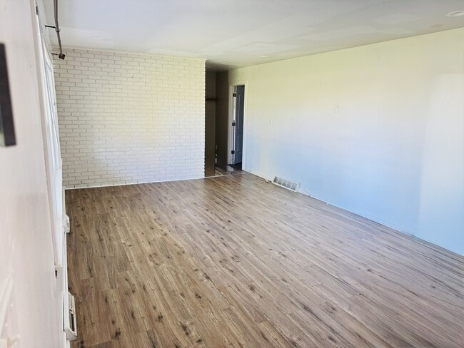 2124 Prairie St in Aurora, IL - Building Photo - Building Photo