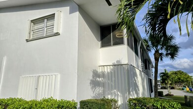 17 Norwich A in West Palm Beach, FL - Building Photo - Building Photo