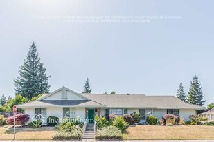 1759 Vista Creek Dr, Unit 0802 in Roseville, CA - Building Photo