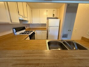 2742 47th St in San Diego, CA - Building Photo - Building Photo