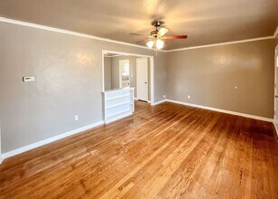 208 E 14th St in Edmond, OK - Building Photo - Building Photo