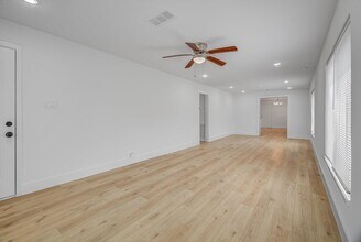 1212 E 32nd St in Houston, TX - Building Photo - Building Photo
