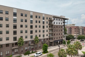 CollegeTown at Madison Street in Tallahassee, FL - Building Photo - Building Photo