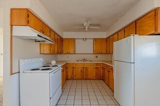 6826 Austin Ave in Odessa, TX - Building Photo - Building Photo