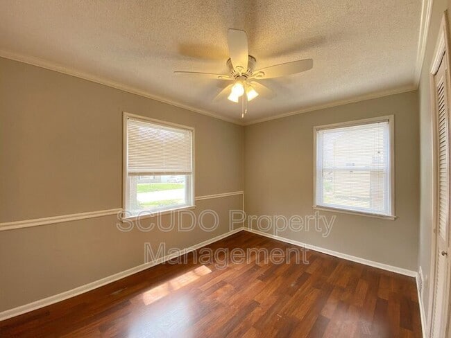 2706 W 77th St in Prairie Village, KS - Building Photo - Building Photo