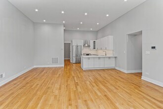 1349 N Noble St in Chicago, IL - Building Photo - Building Photo