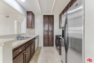 2053 Majorca Dr in Oxnard, CA - Building Photo - Building Photo