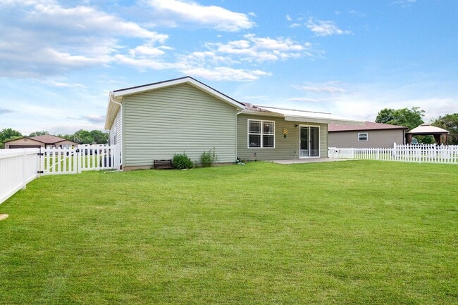 property at 170 Travis St