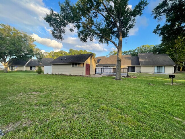 2550 W Bird St in Tampa, FL - Building Photo - Building Photo