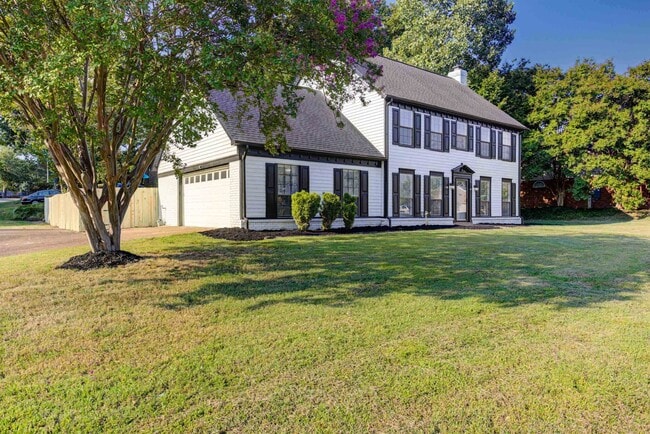 7801 Autumn Creek Dr in Memphis, TN - Building Photo - Building Photo