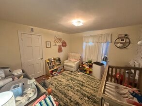 32 Bishop Rd, Unit 3 in Quincy, MA - Foto de edificio - Building Photo