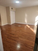 1601 Broadway in Cincinnati, OH - Building Photo