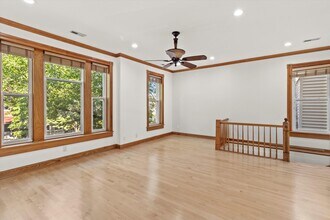 911 N Fairfield Ave, Unit 2 in Chicago, IL - Building Photo - Building Photo