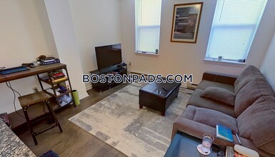 19 Queensberry St in Boston, MA - Building Photo - Building Photo