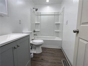 121 Sassafras Dr in Washington, PA - Building Photo - Building Photo