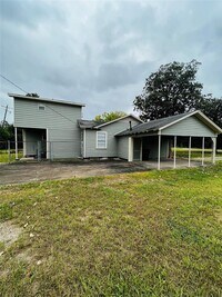 414 Clinton Park St photo'