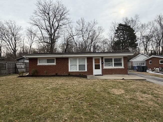 property at 1582 Bluebird Ln