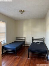 34 Cameron St, Unit 1 in Boston, MA - Foto de edificio - Building Photo