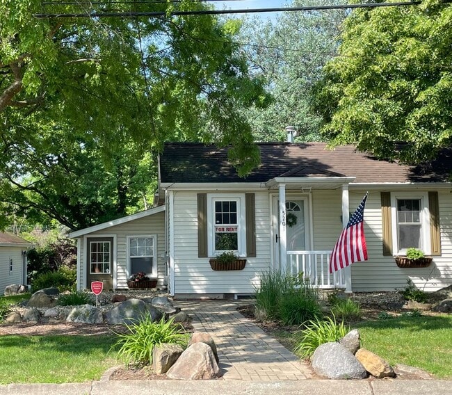 property at 5201 North Montclair Avenue