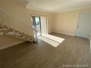 3901 SW 109th Ave-Unit -Apt A9 in Miami, FL - Building Photo - Building Photo