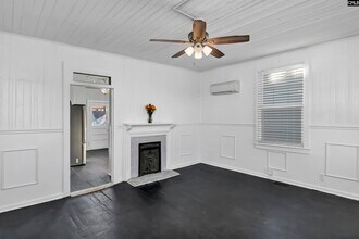 203 Oliver St in West Columbia, SC - Building Photo - Building Photo