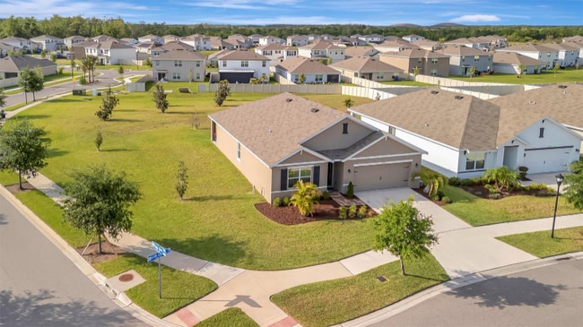 16341 Little Garden Dr in Wimauma, FL - Foto de edificio - Building Photo