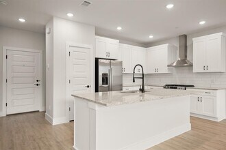17401 Homestead Haven Dr in Bee Cave, TX - Building Photo - Building Photo