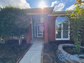 106 Claytor Ln in Madison, AL - Building Photo - Building Photo