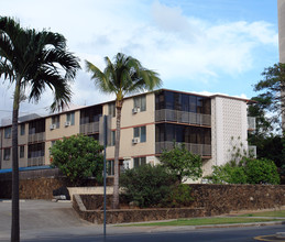 1047 Ala Napunani St in Honolulu, HI - Foto de edificio - Building Photo