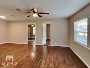 512 E University Ave in Waxahachie, TX - Building Photo - Building Photo