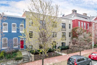 315 G St NE in Washington, DC - Foto de edificio - Building Photo