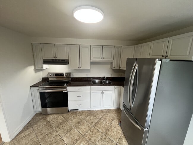 14 Ruth St in Moncton, NB - Building Photo - Building Photo