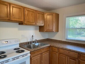 406 W Main St in Urbana, IL - Building Photo - Building Photo