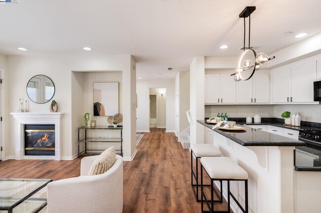 4422 Fitzwilliam St in Dublin, CA - Building Photo - Building Photo