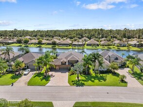 663 S Lake Dr in Ormond Beach, FL - Building Photo - Building Photo