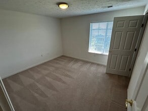 1155 Fairman Way in Florence, KY - Building Photo - Building Photo