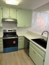 1140 E Ocean Blvd, Unit 225 in Long Beach, CA - Foto de edificio - Building Photo