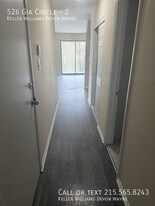 526 Gia Cir in Clifton Heights, PA - Building Photo