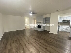 1916 Spindletop Dr in Duncanville, TX - Building Photo - Building Photo