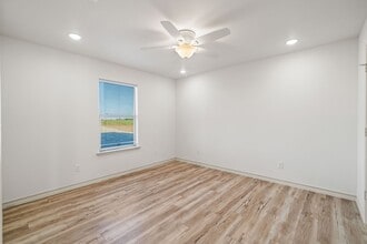 116 F M 789 in Slaton, TX - Foto de edificio - Building Photo