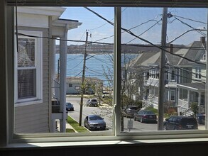 66-68 Valentine St-Unit -2 in New Bedford, MA - Building Photo - Building Photo