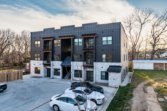 NEW APARTMENTS IN THE HEART OF DOWNTOWN