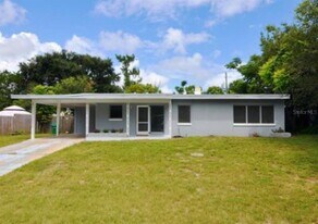 1332 Hillcrest Dr in Daytona Beach, FL - Building Photo
