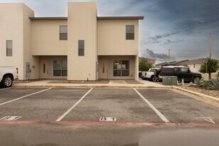 4101 Blue Quail Rd in Laredo, TX - Building Photo