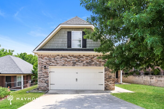 1056 Grove Landing Ln in Grovetown, GA - Building Photo