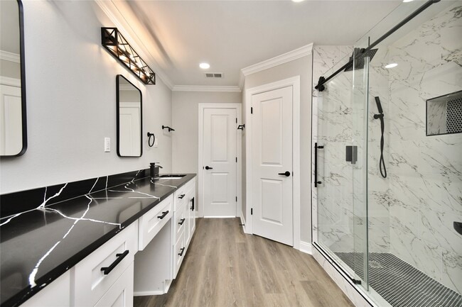 2035 Round Spring Dr