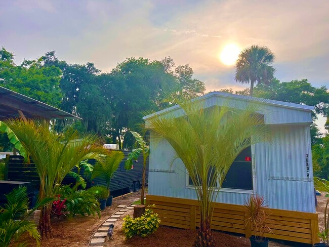 property at 2762 Oleander Rd