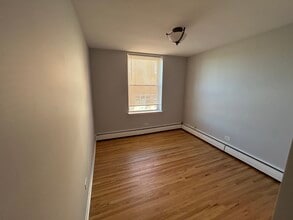 3656 N Central Ave, Unit Unit 2 in Chicago, IL - Building Photo - Building Photo