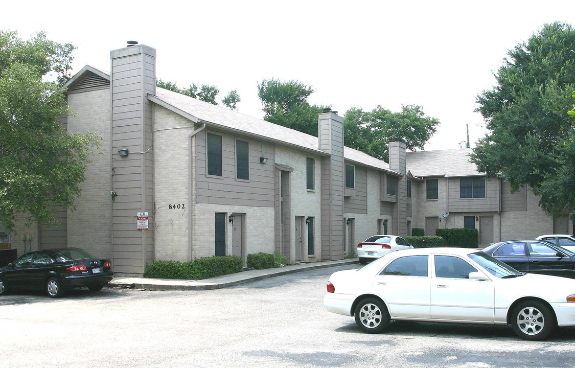 Hickory Hill Townhomes in Austin, TX - Building Photo